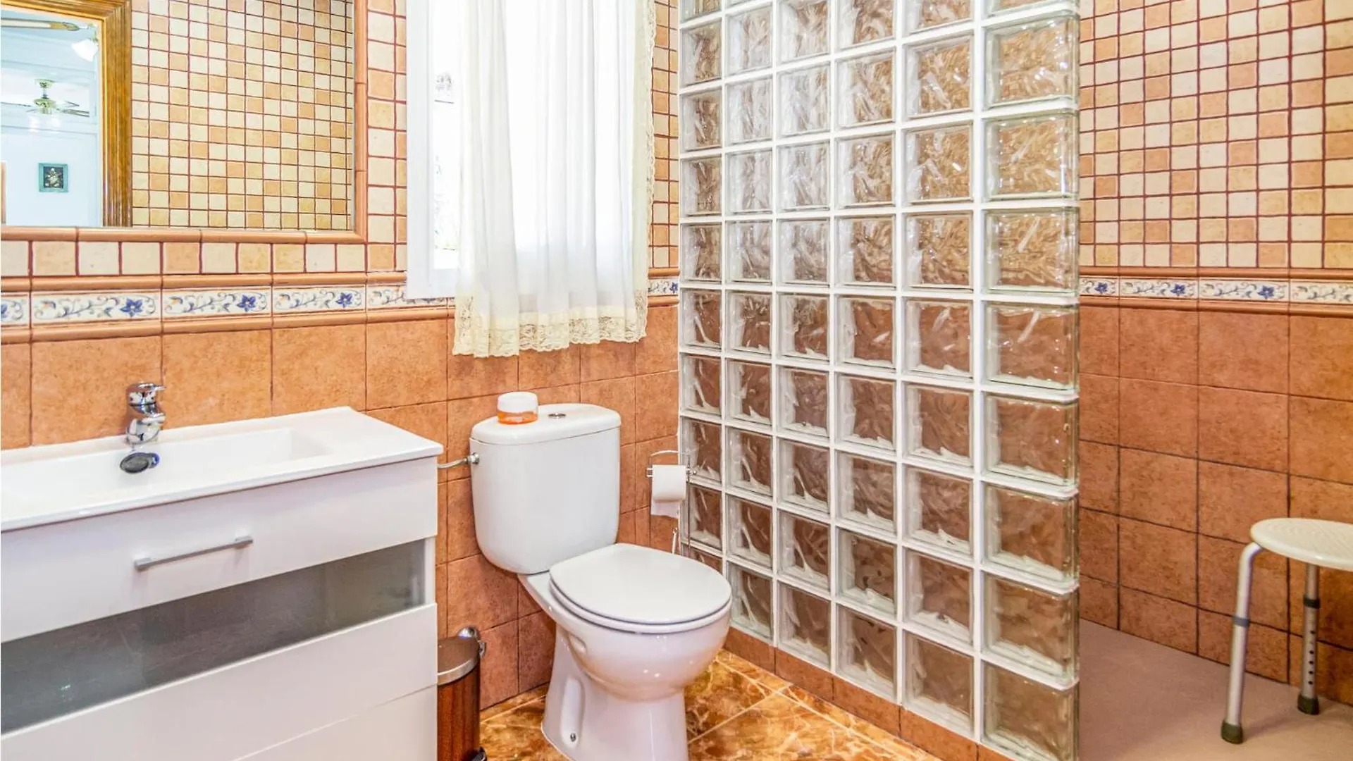 Сasa de vacaciones Gorgeous Home In Nerja With House Sea View